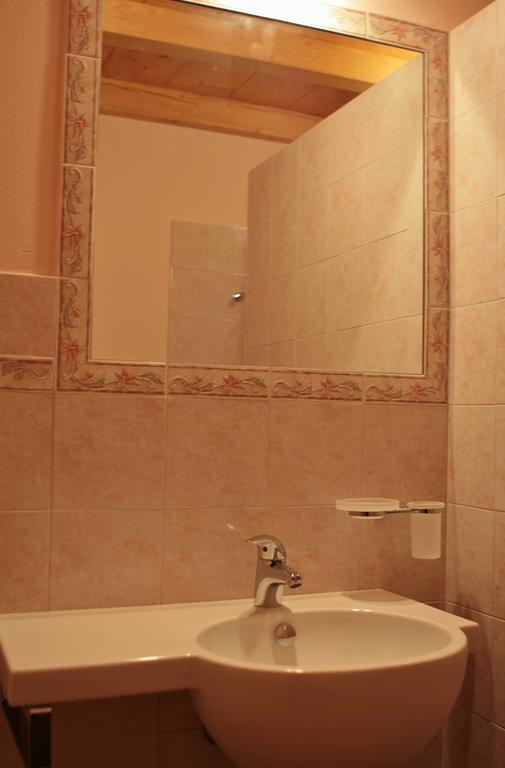 Agriturismo Cavrigo Lodi Habitación foto