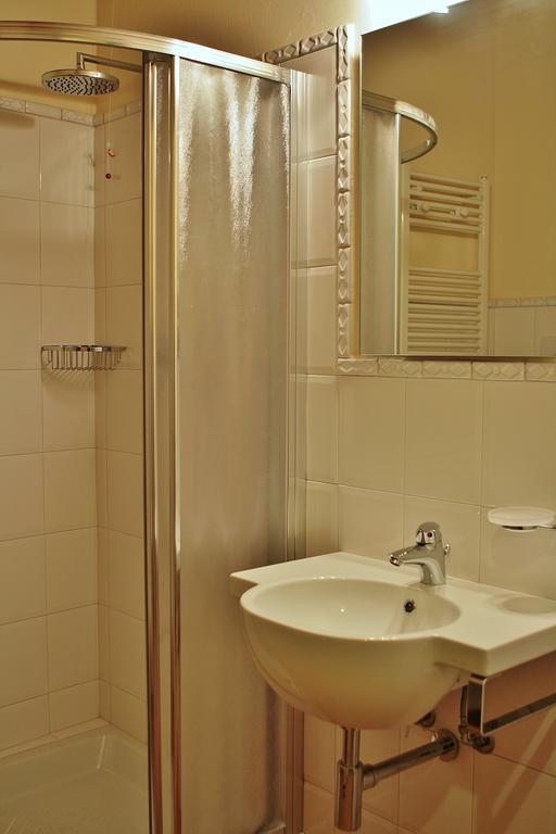 Agriturismo Cavrigo Lodi Habitación foto