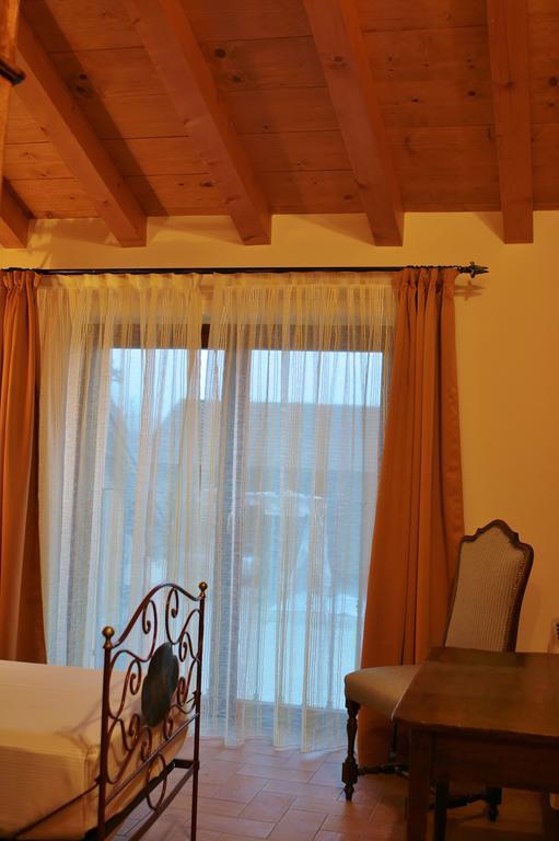 Agriturismo Cavrigo Lodi Habitación foto