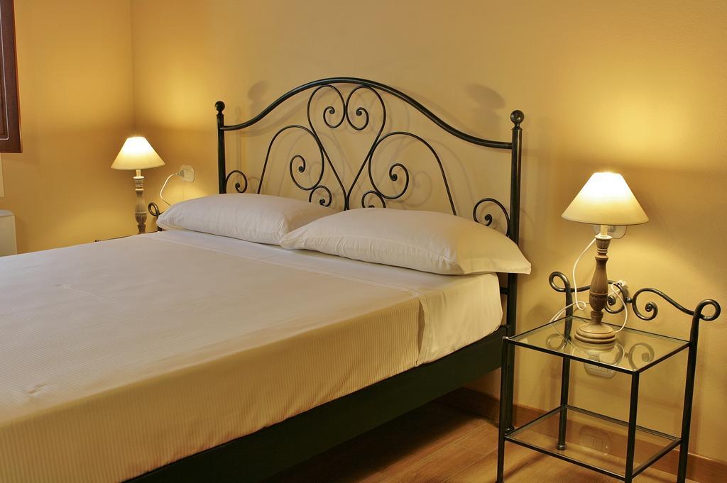 Agriturismo Cavrigo Lodi Habitación foto
